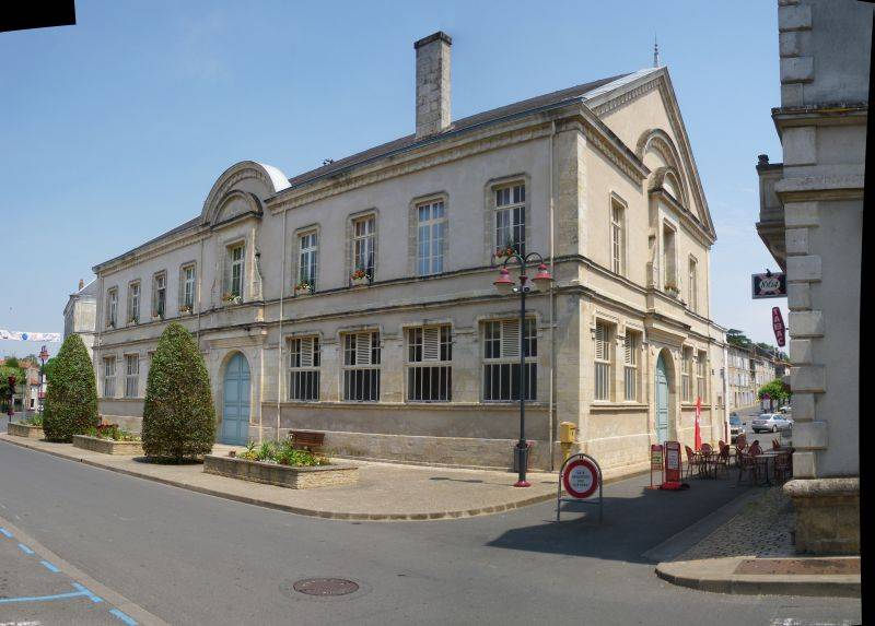 La mairie de La Mothe saint-Héray